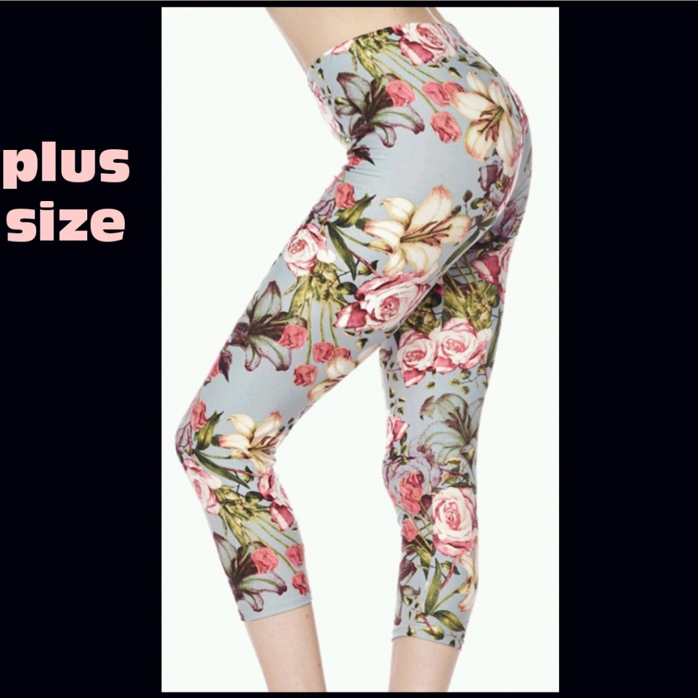 Buttery Soft Floral Capri Leggings